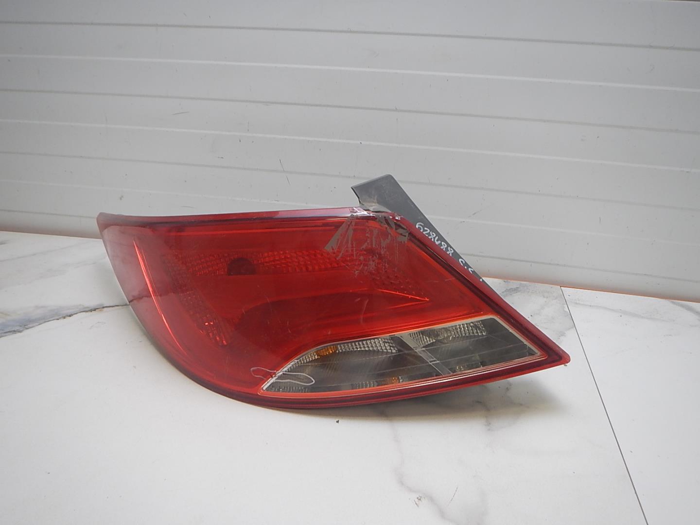 Фонарь задний левый