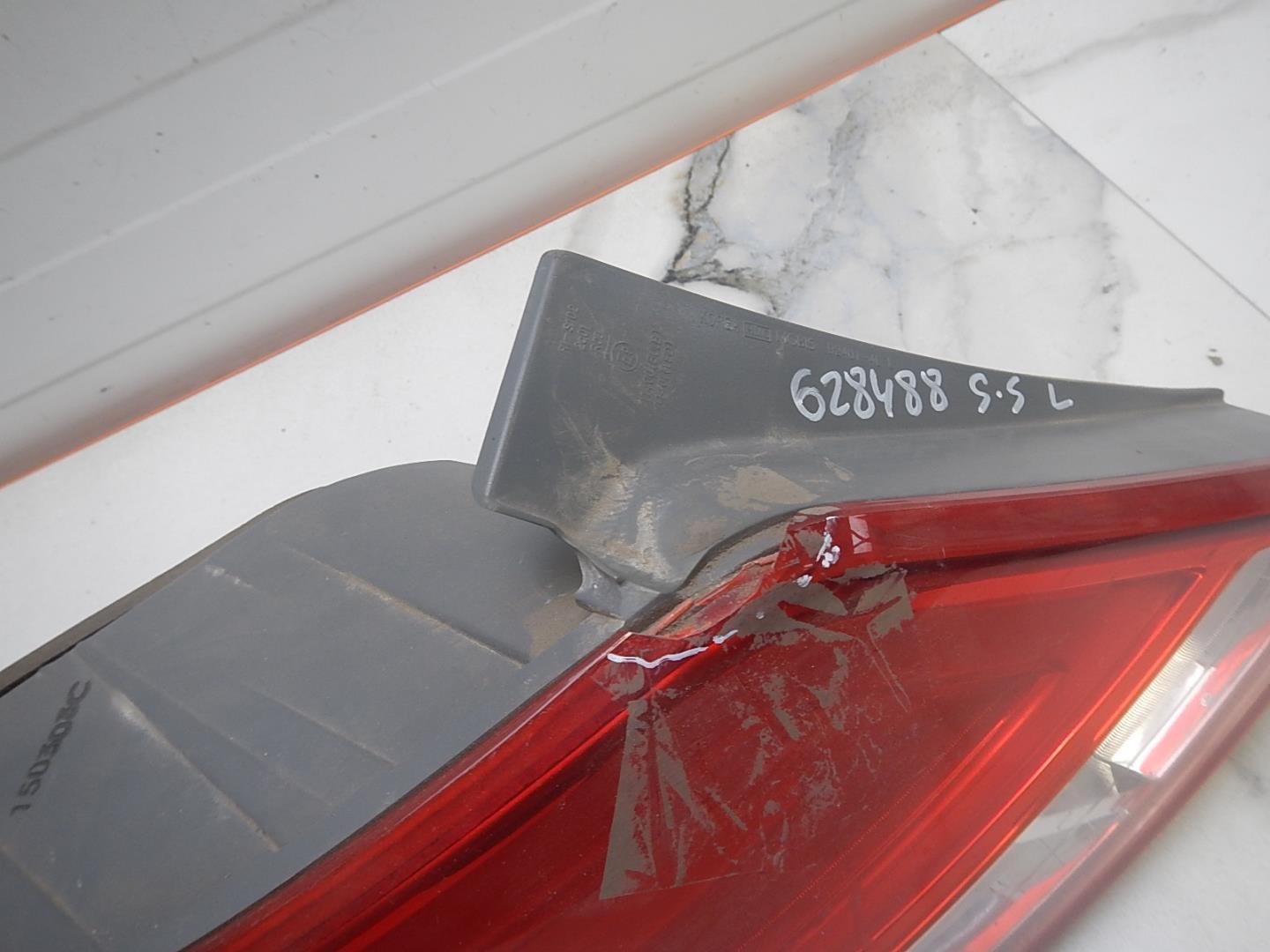 Фонарь задний левый