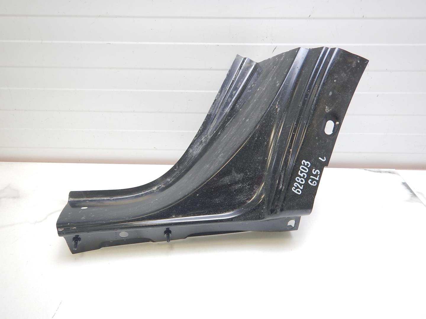 Порог левый