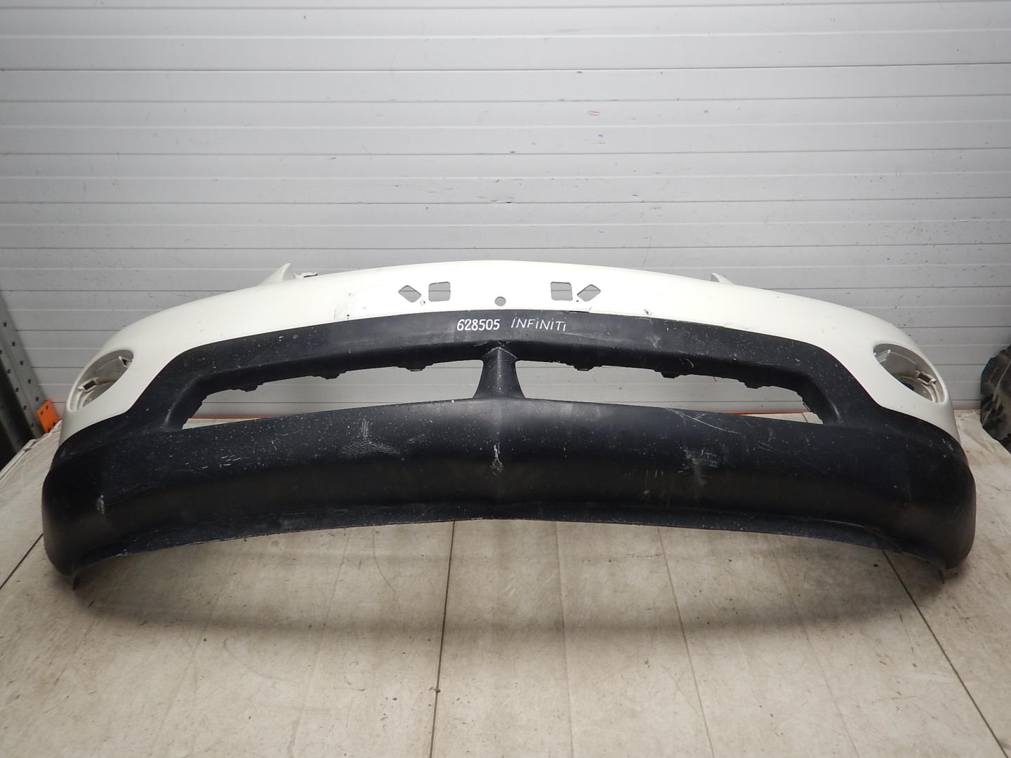 Бампер передний