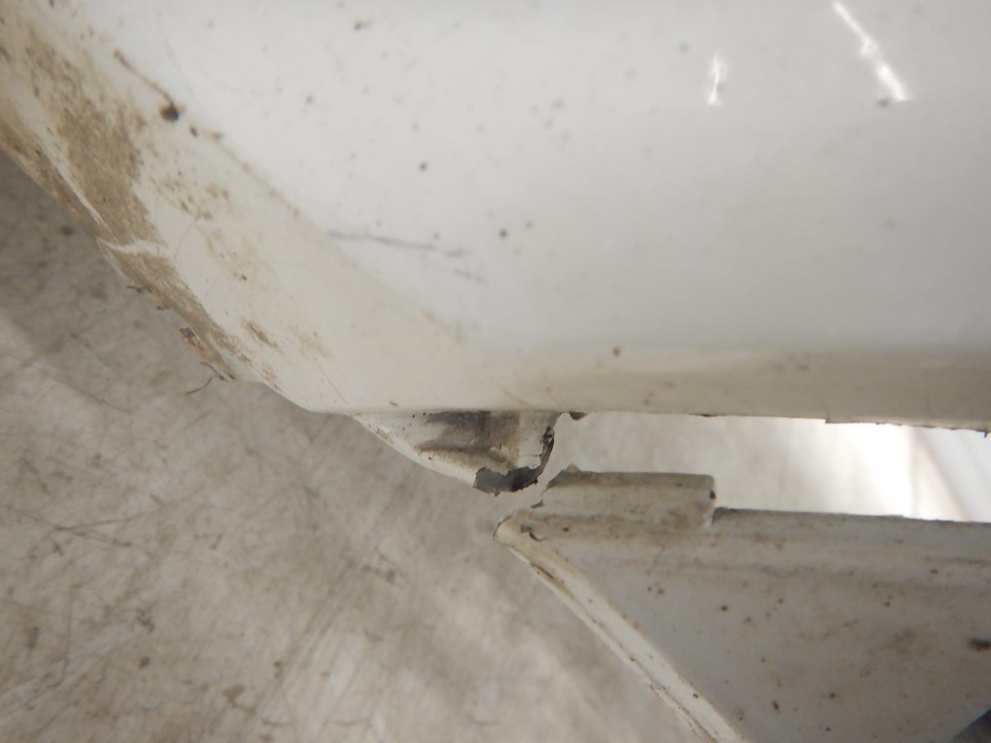 Бампер задний