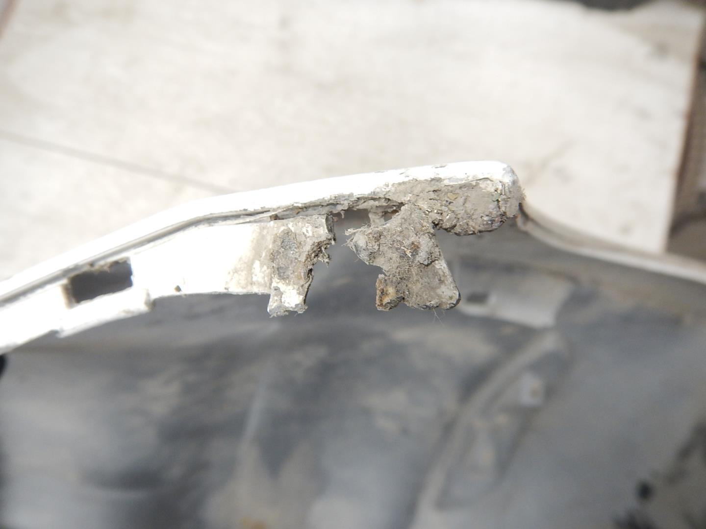 Бампер задний