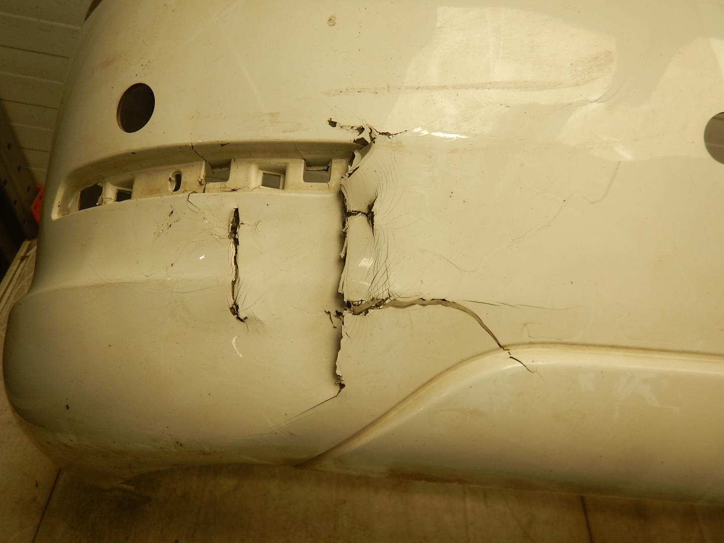 Бампер задний