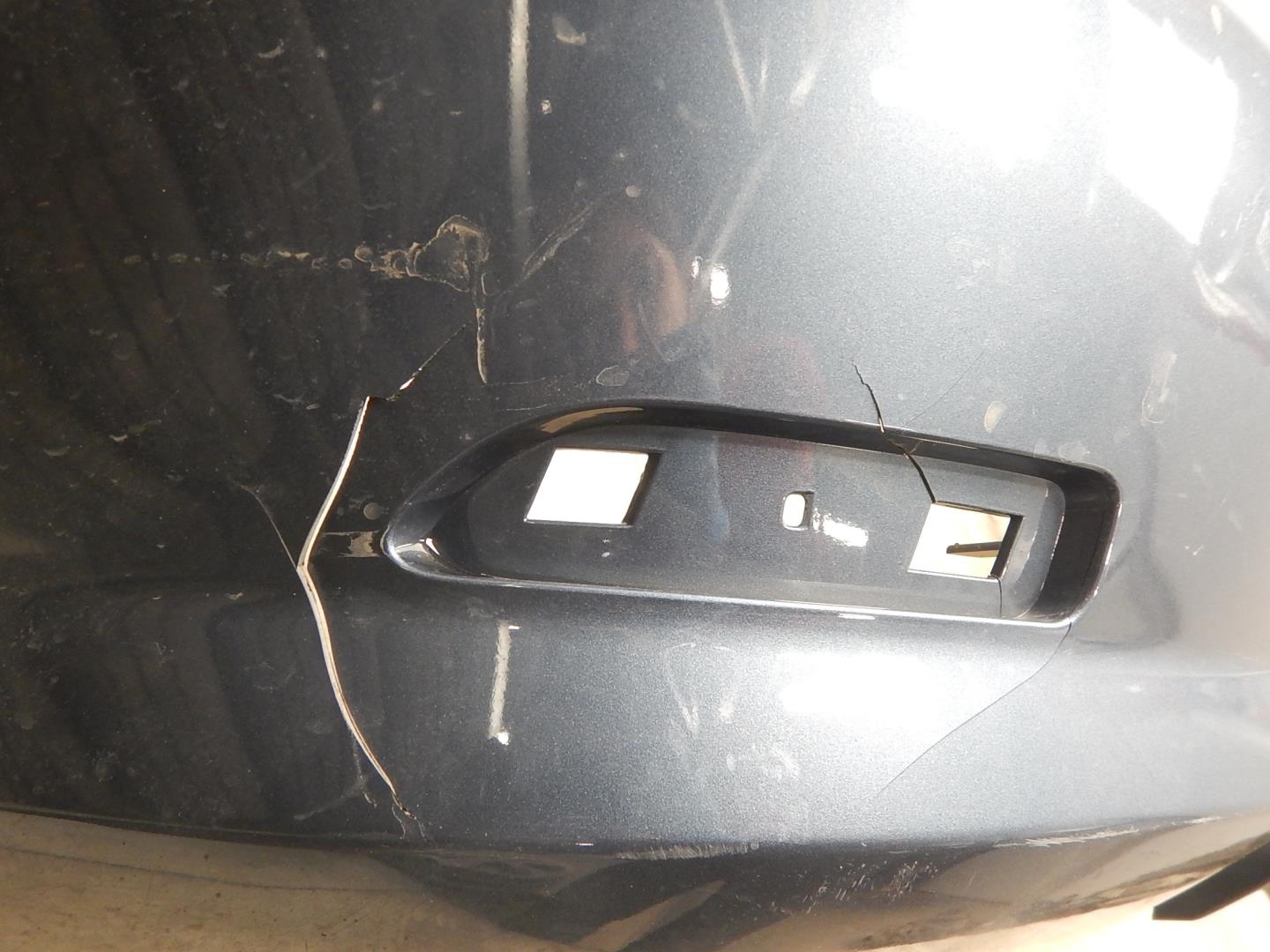 Бампер задний