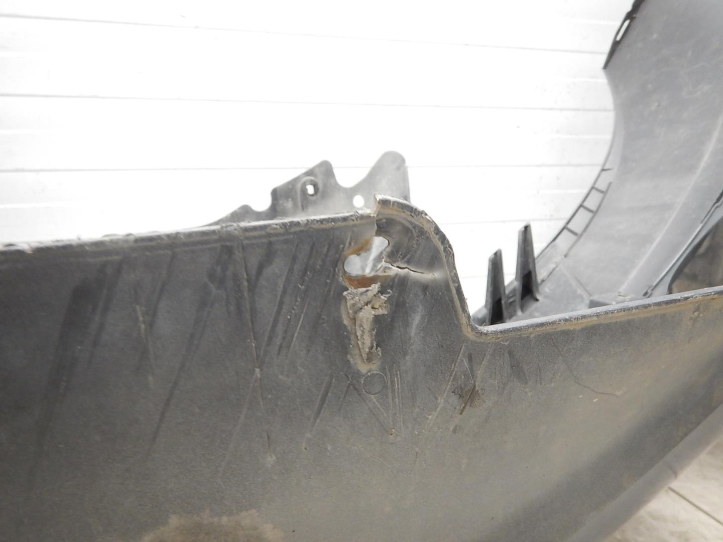 Бампер передний