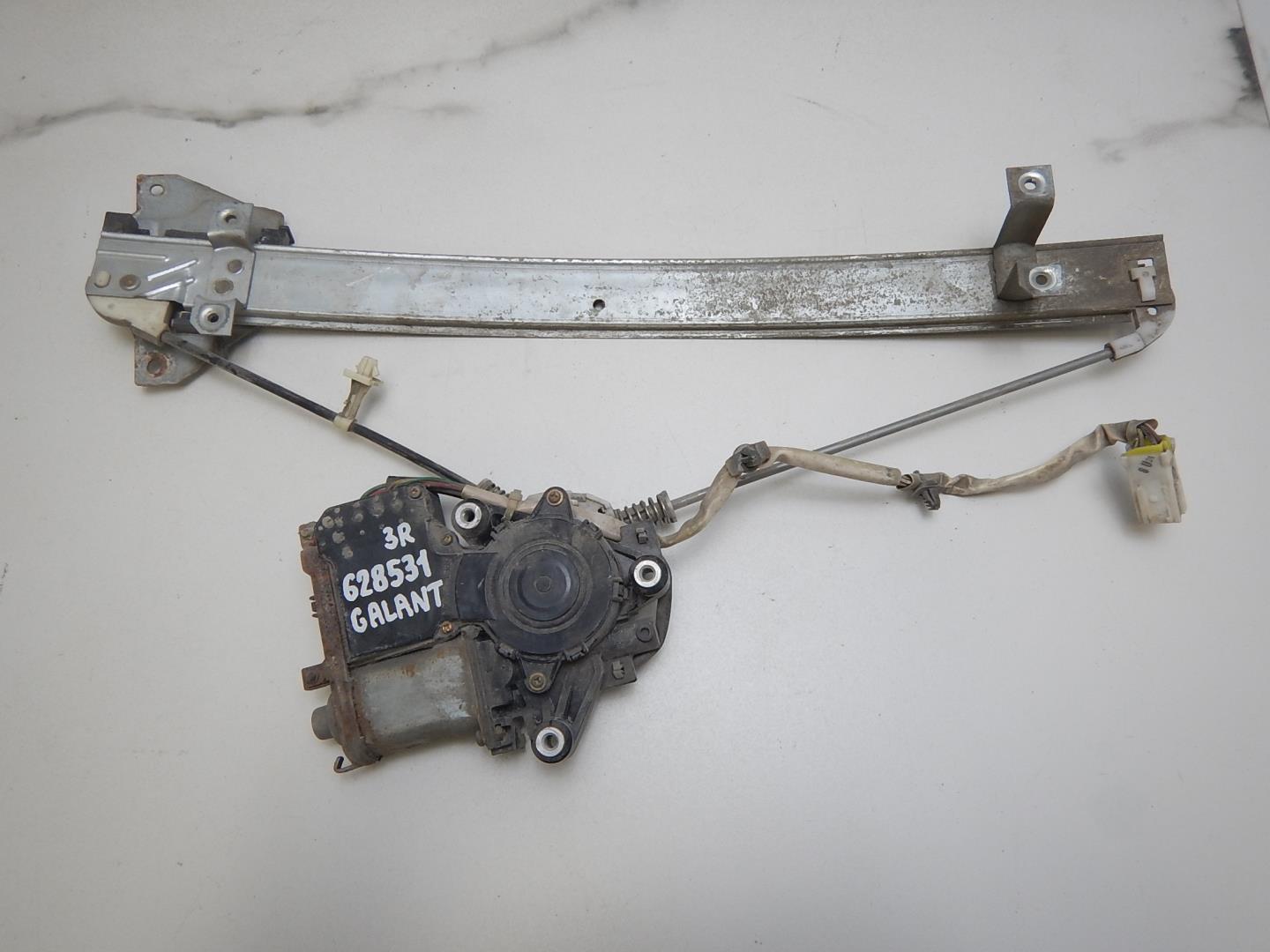 Стеклоподъемник электр. задний правый