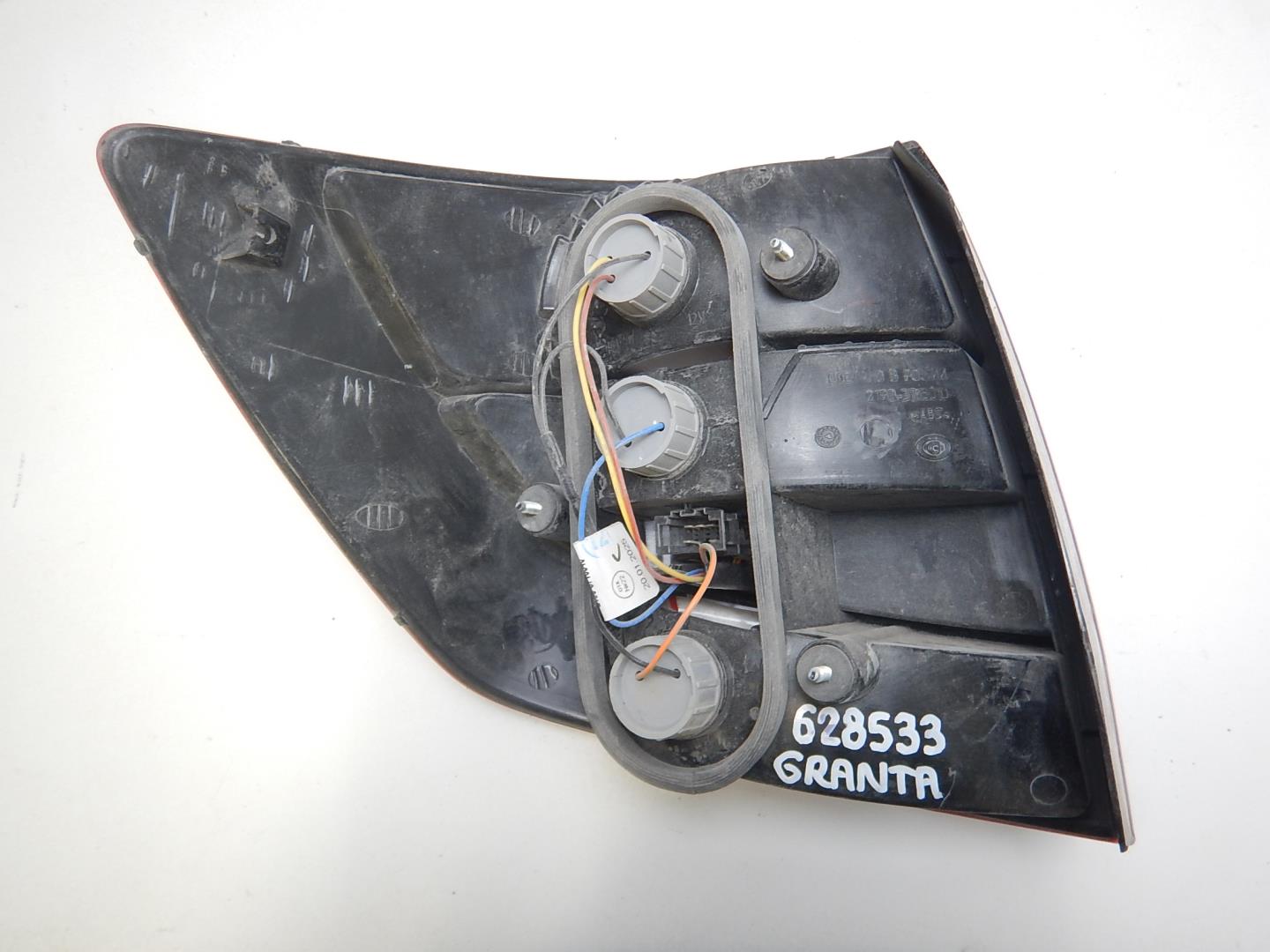 Фонарь задний правый