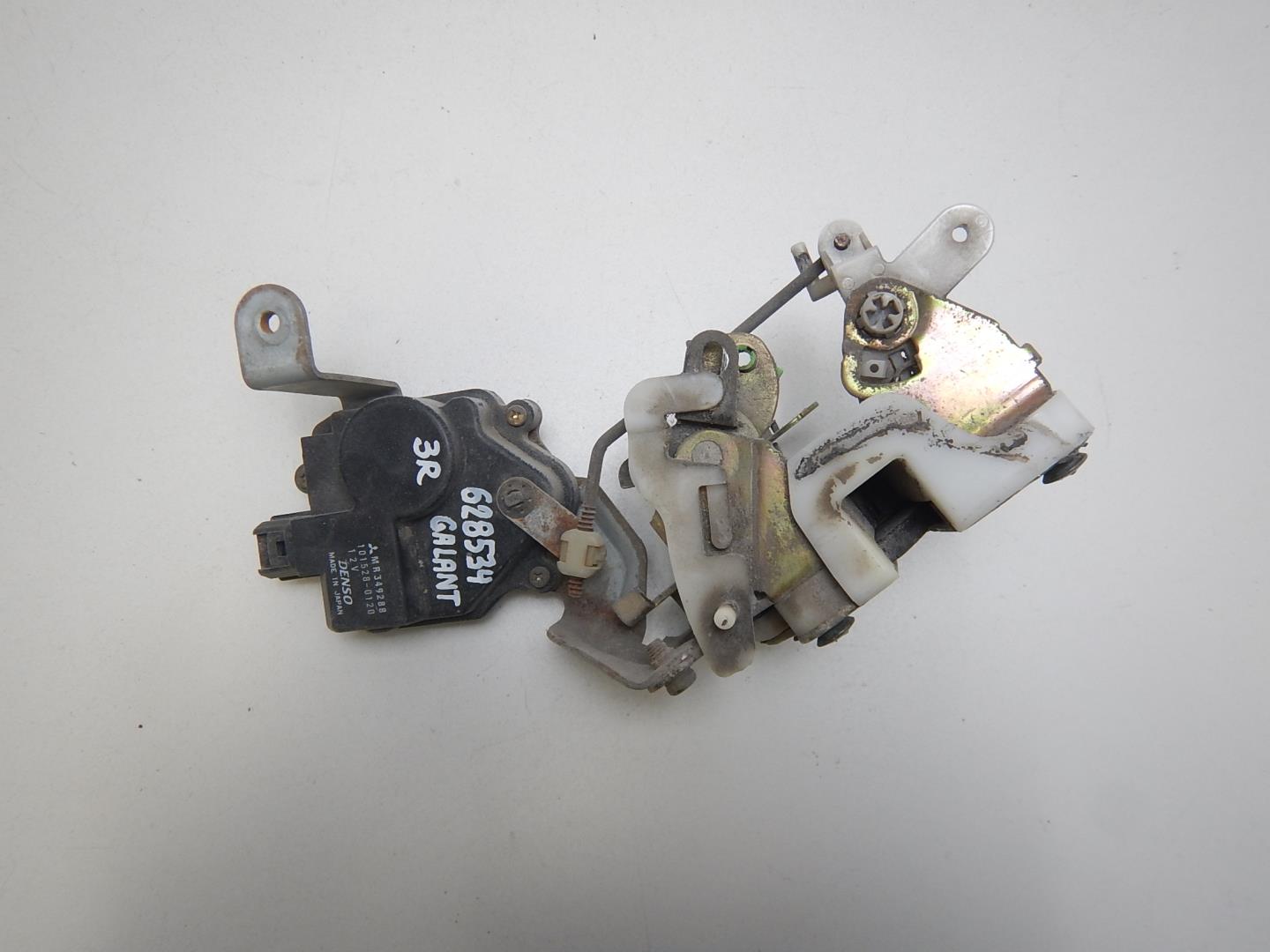 Замок двери задней правой