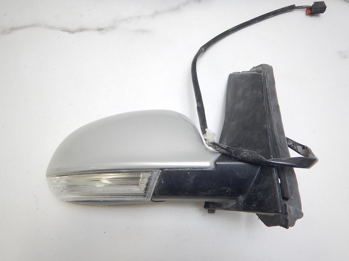 Зеркало правое электрическое