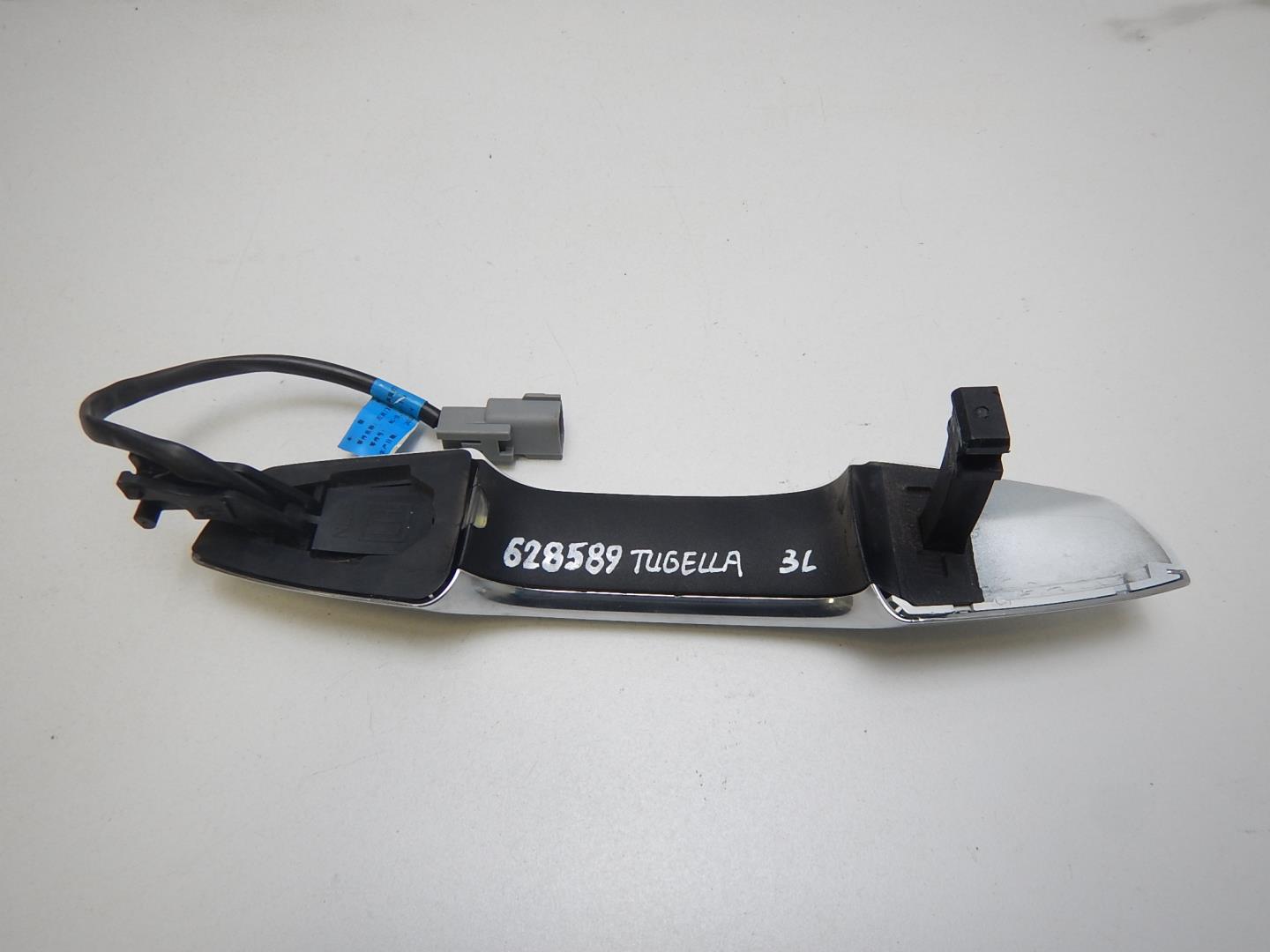 Ручка двери задней наружная левая