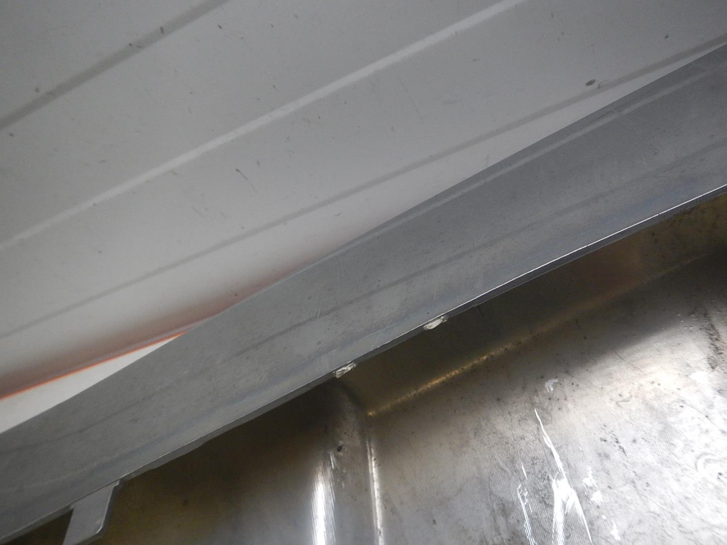 Накладка переднего бампера