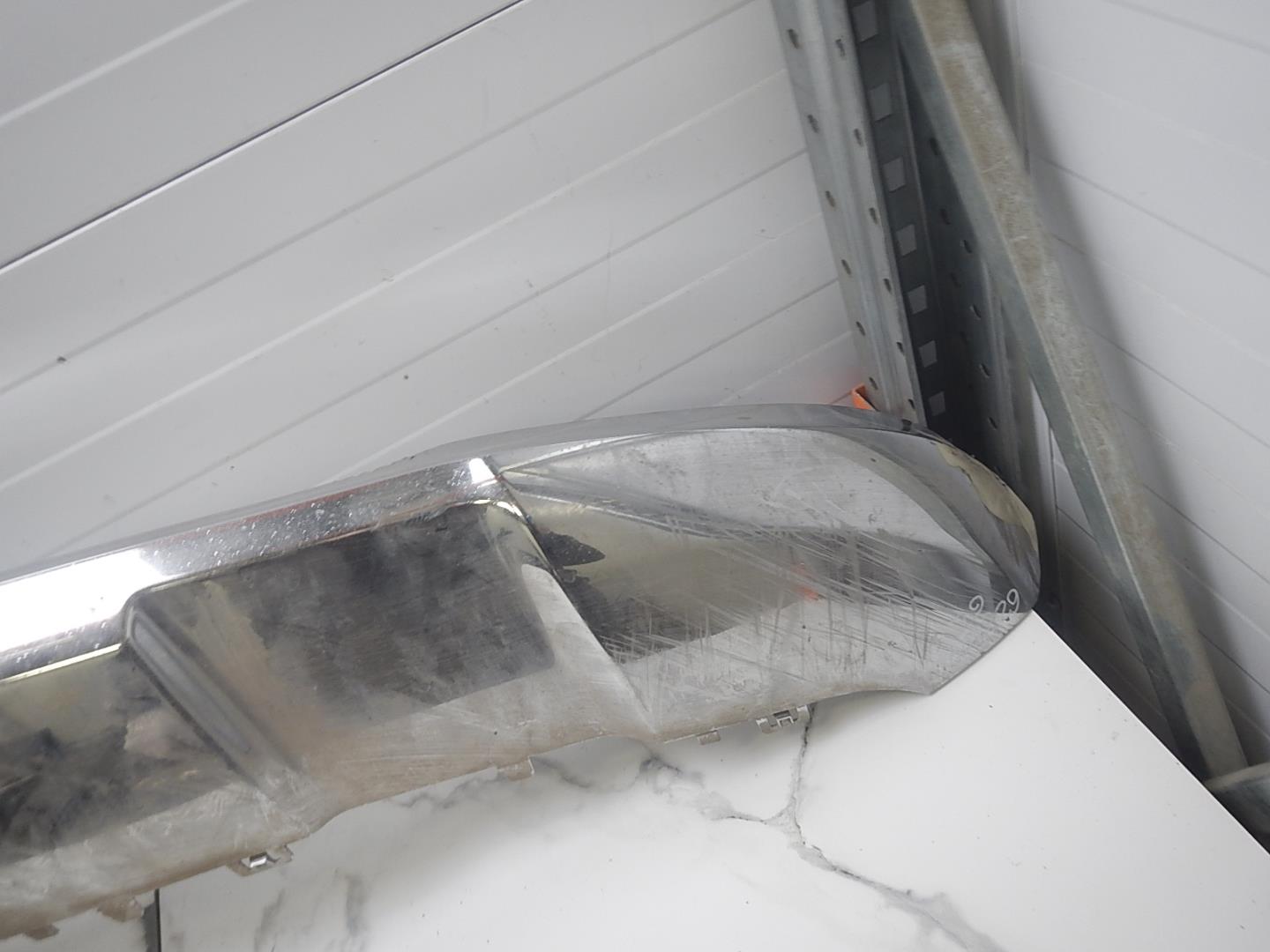 Накладка переднего бампера