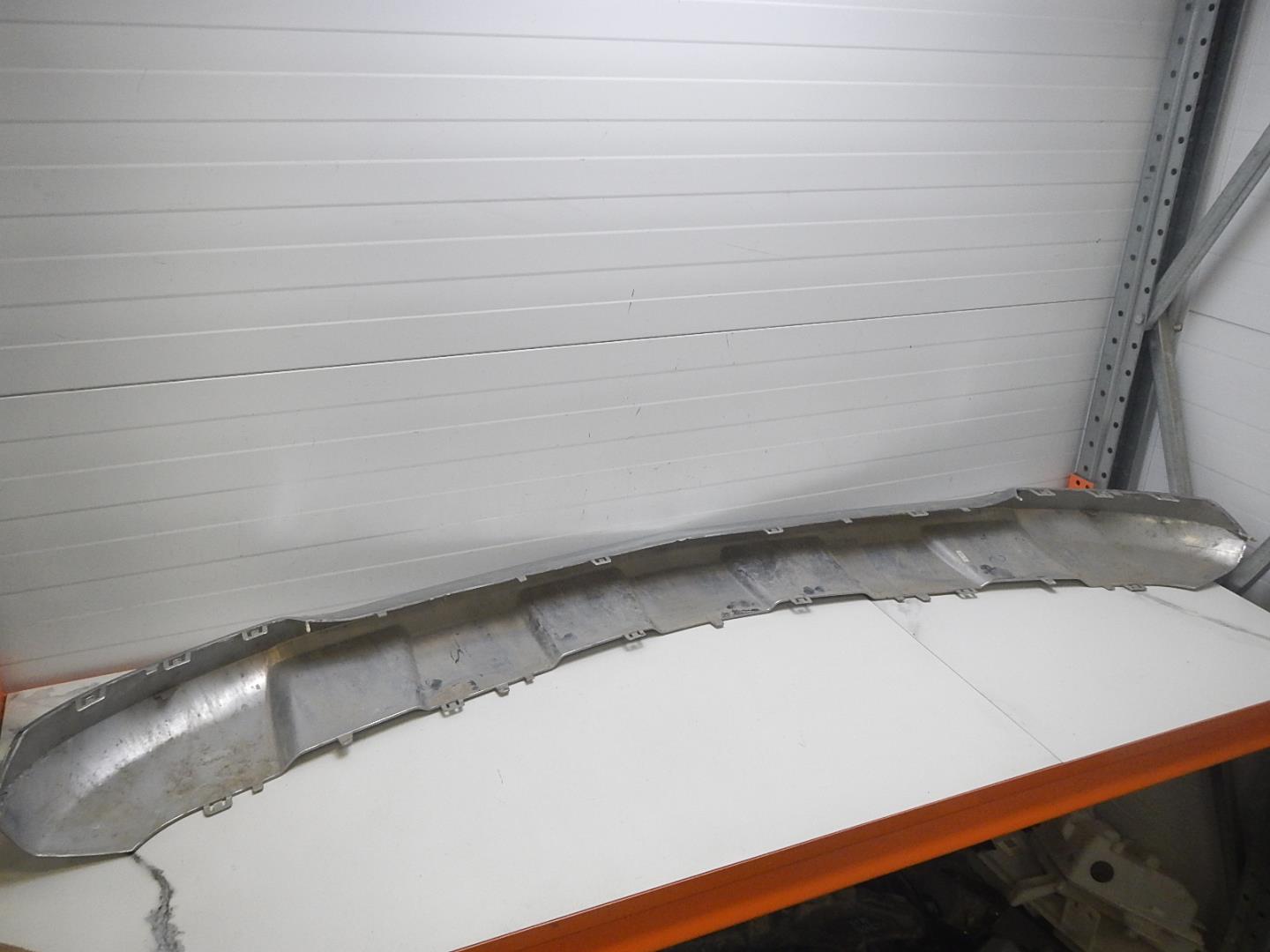 Накладка переднего бампера