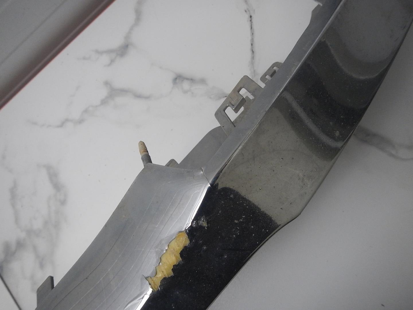 Накладка переднего бампера