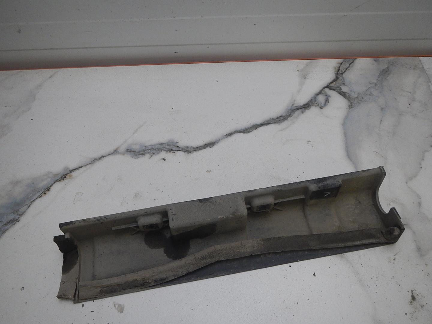 Воздуховод радиатора левый