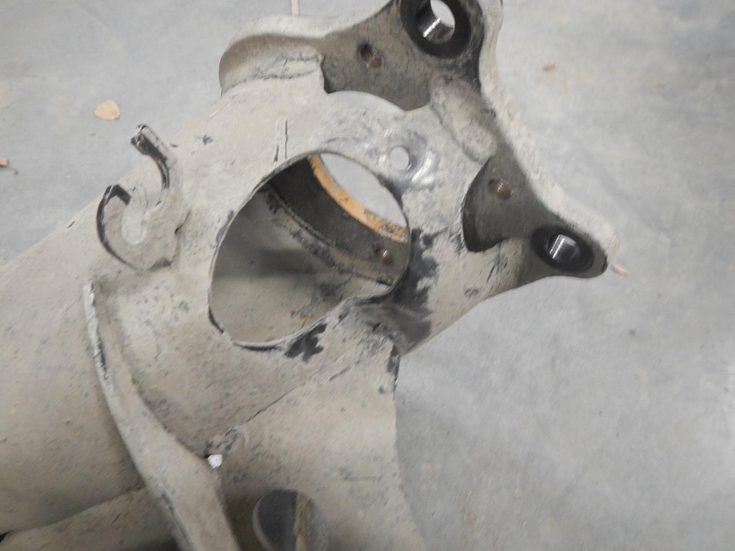 Балка задняя