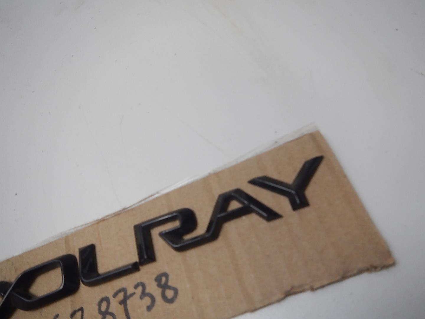 Эмблема на крышку багажника