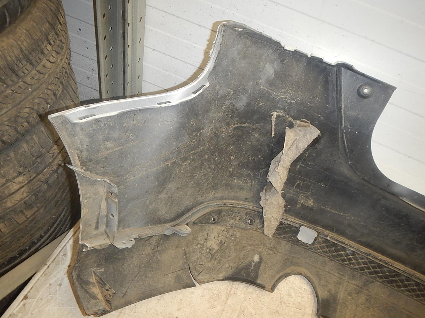 Бампер задний