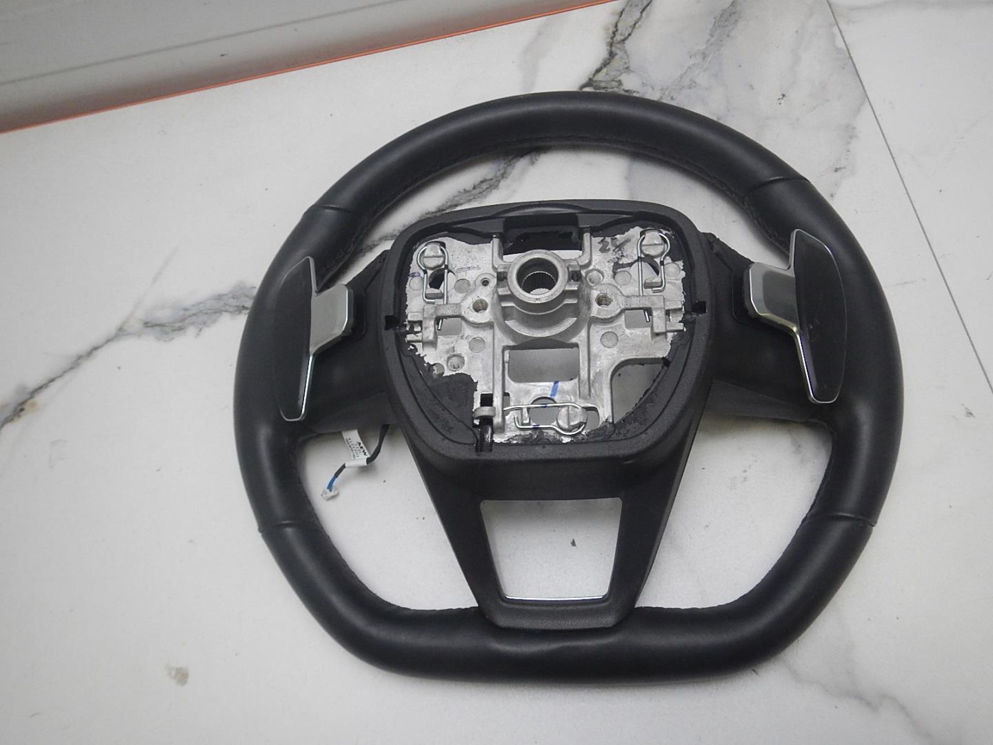 Рулевое колесо (руль)