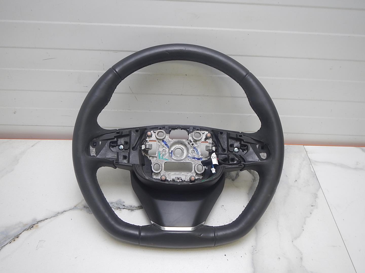 Рулевое колесо (руль)