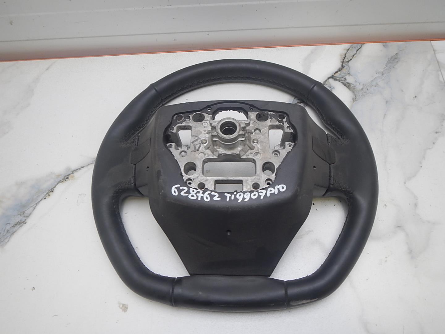 Рулевое колесо (руль)