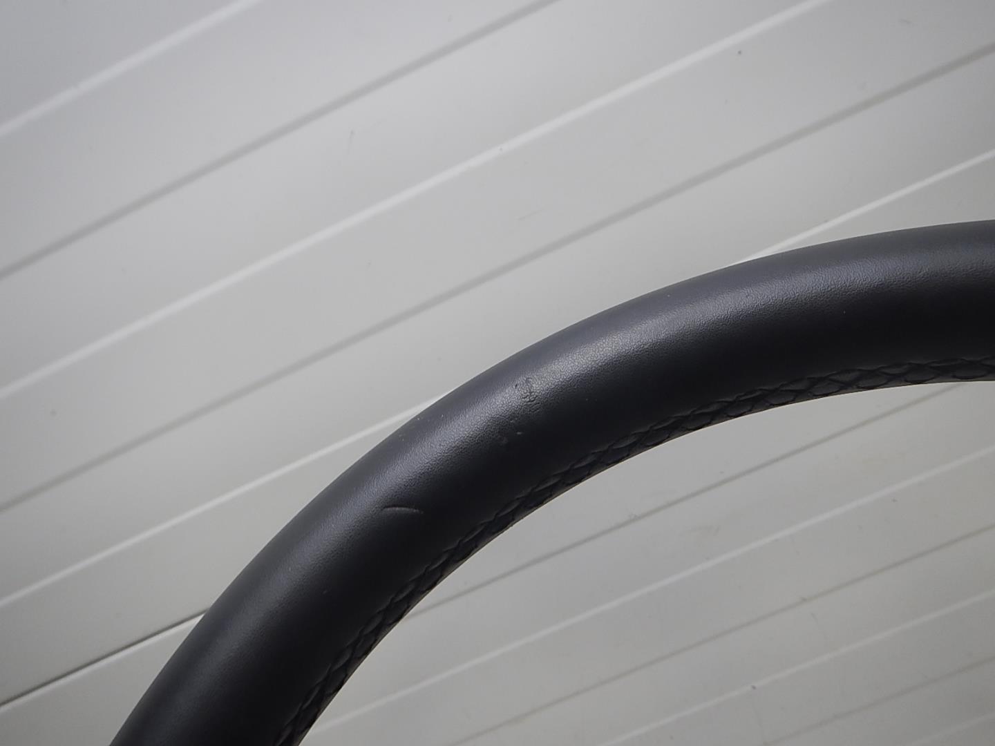 Рулевое колесо (руль)