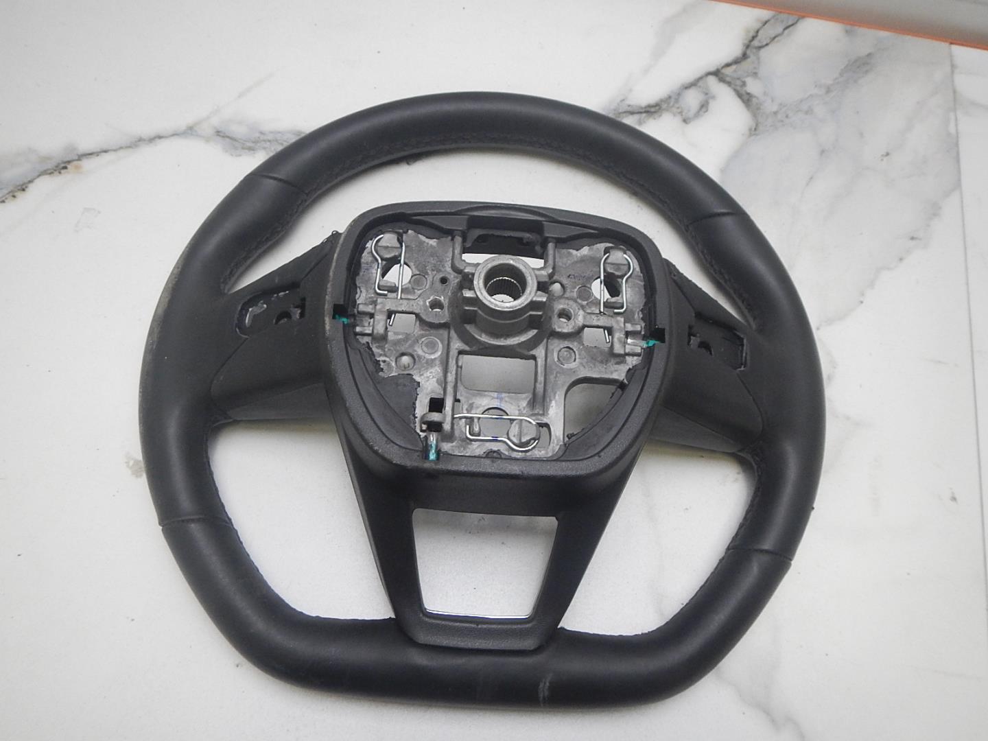 Рулевое колесо (руль)