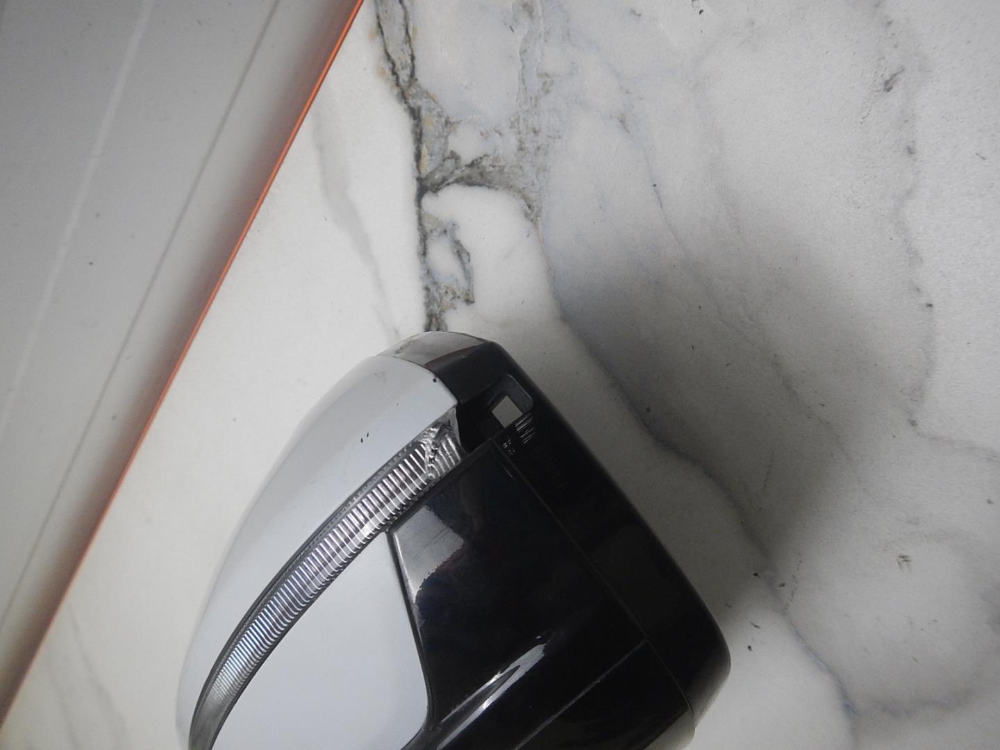 Зеркало левое электрическое