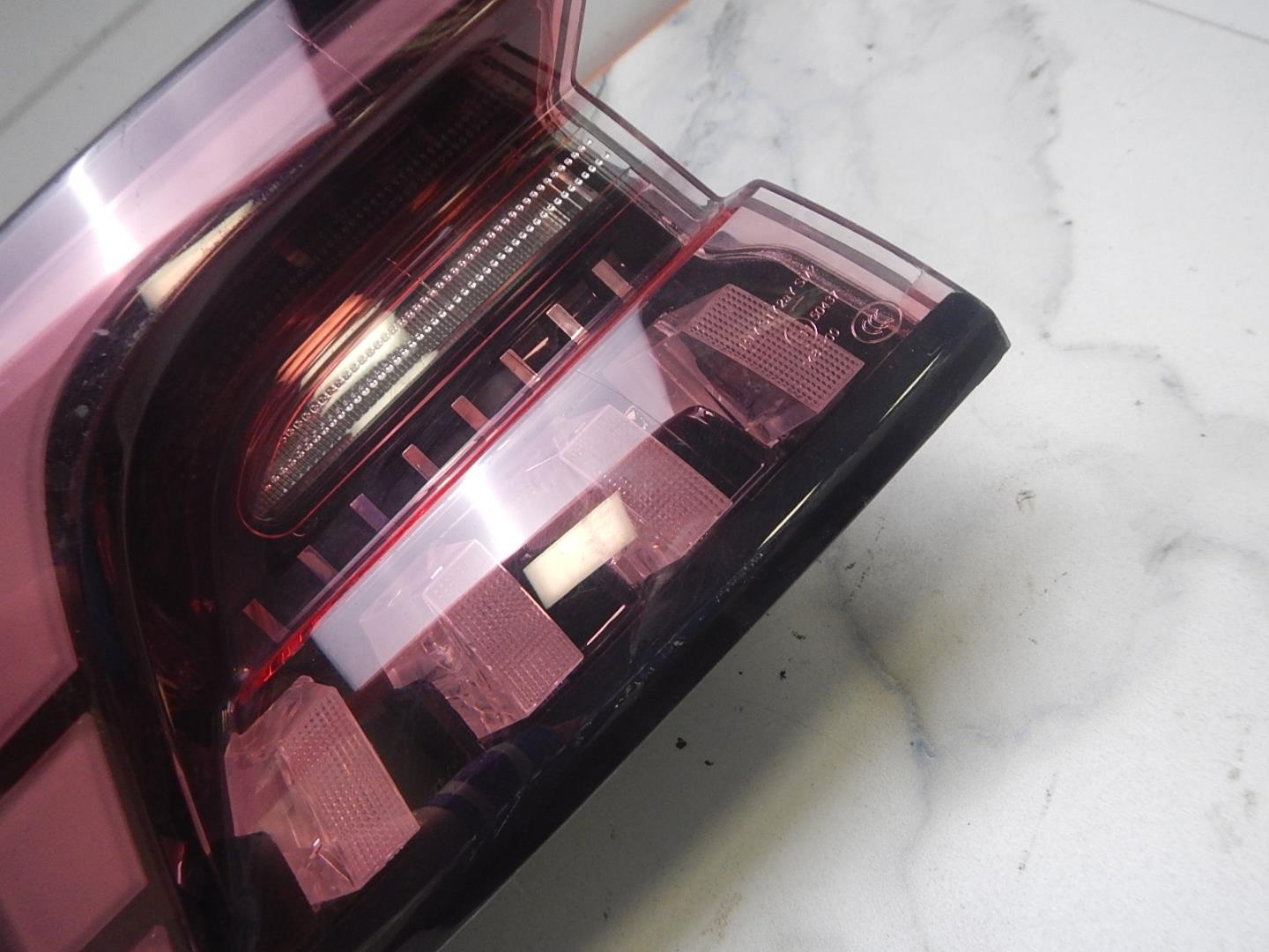 Фонарь задний левый