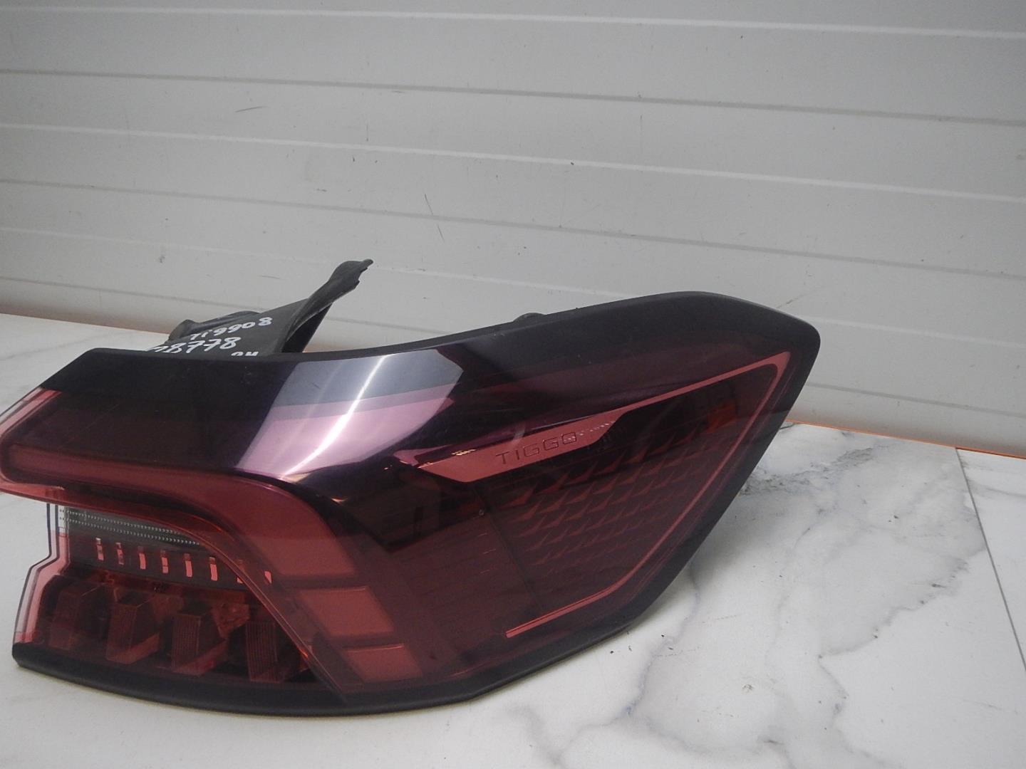 Фонарь задний правый