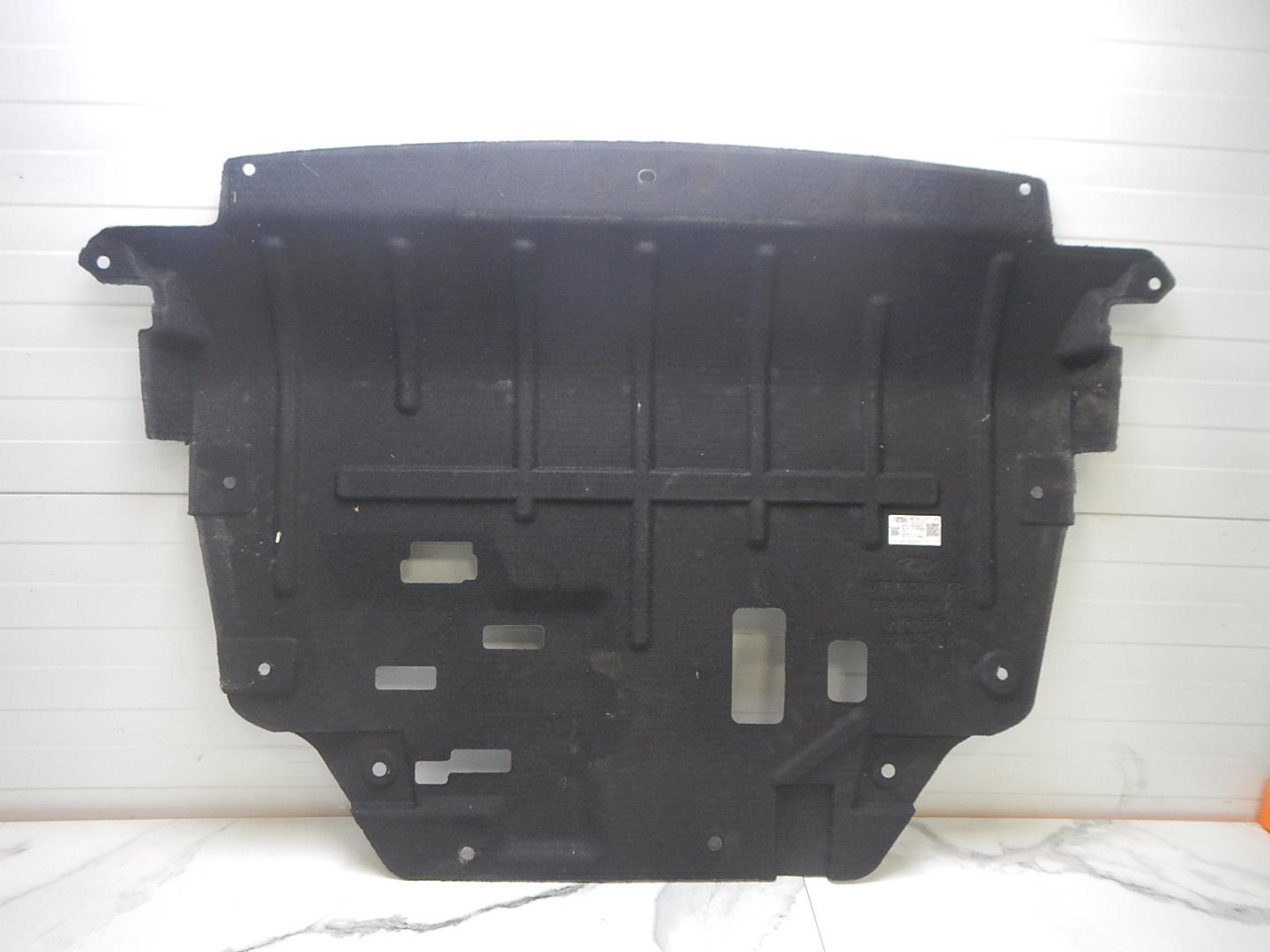 Пыльник двигателя