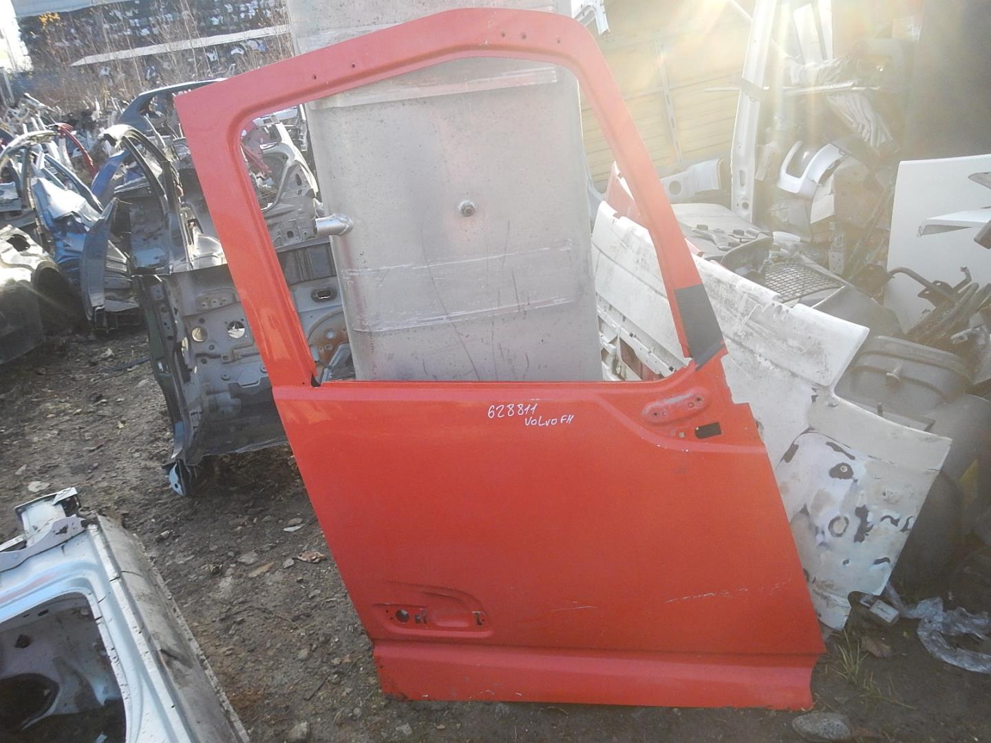 Дверь передняя правая