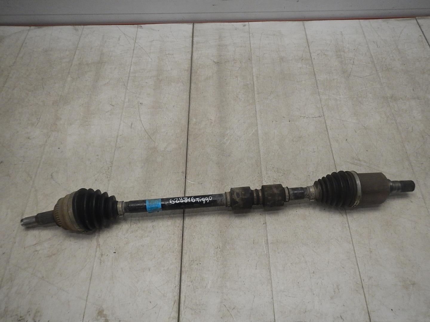 Полуось передняя правая