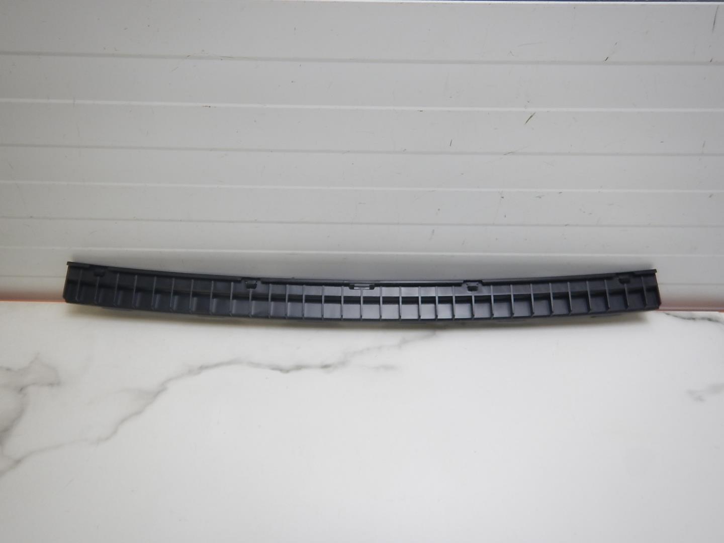 Кронштейн заднего бампера