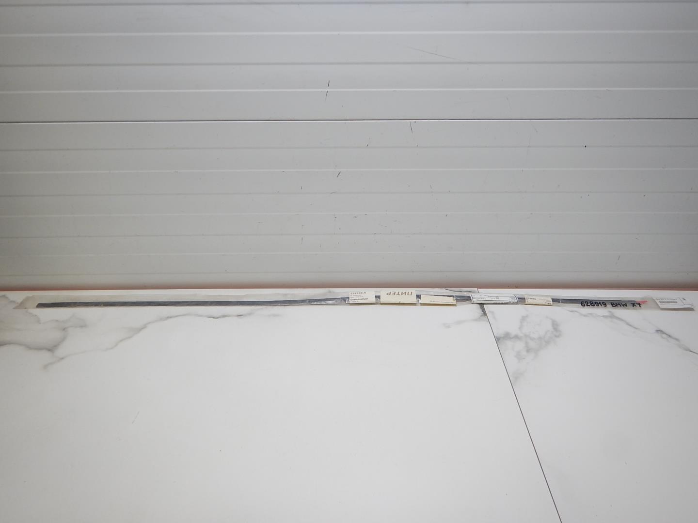 Молдинг лобового стекла