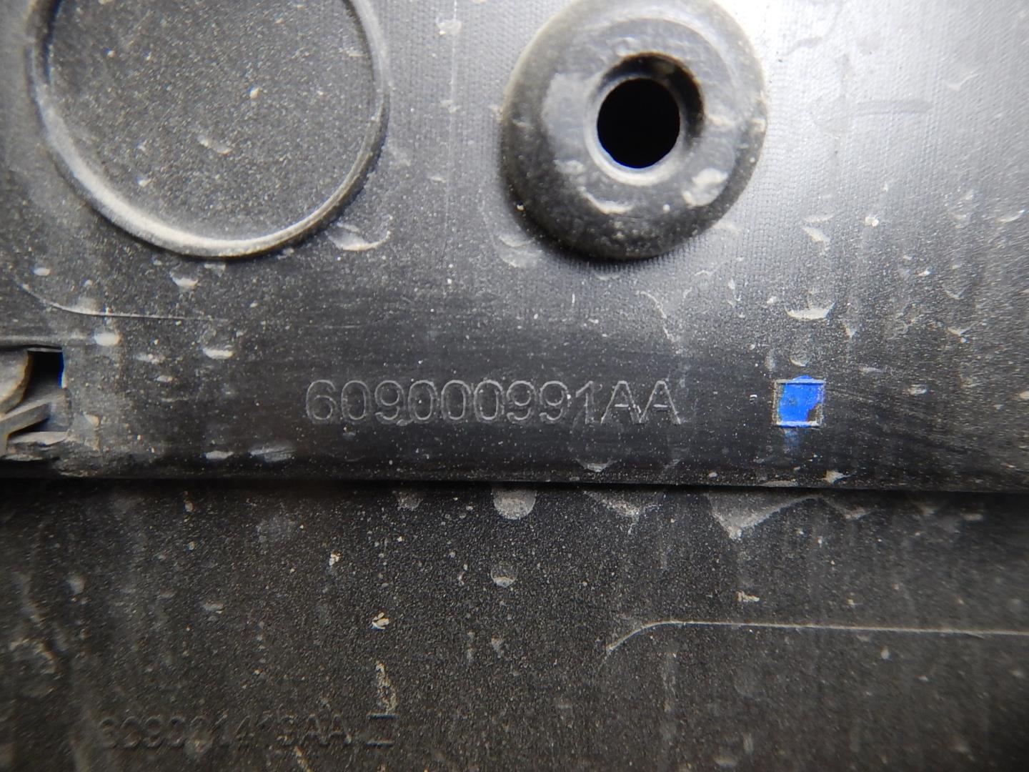 Молдинг передней правой двери