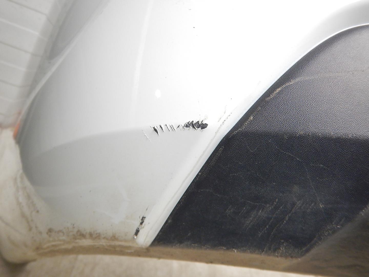 Бампер задний