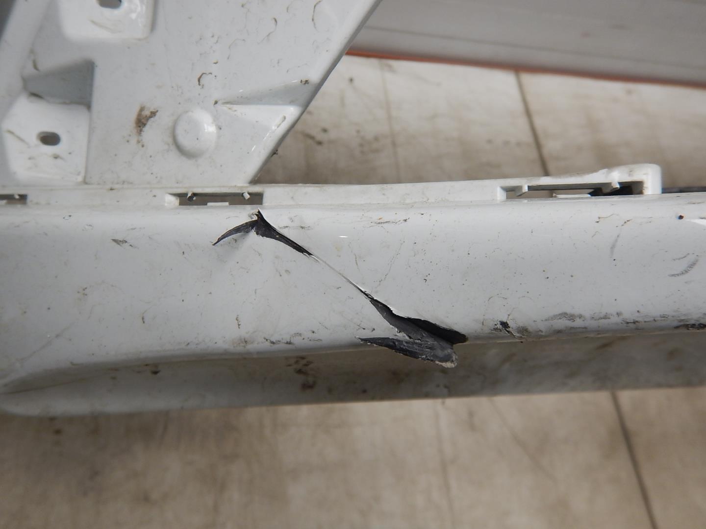 Бампер передний