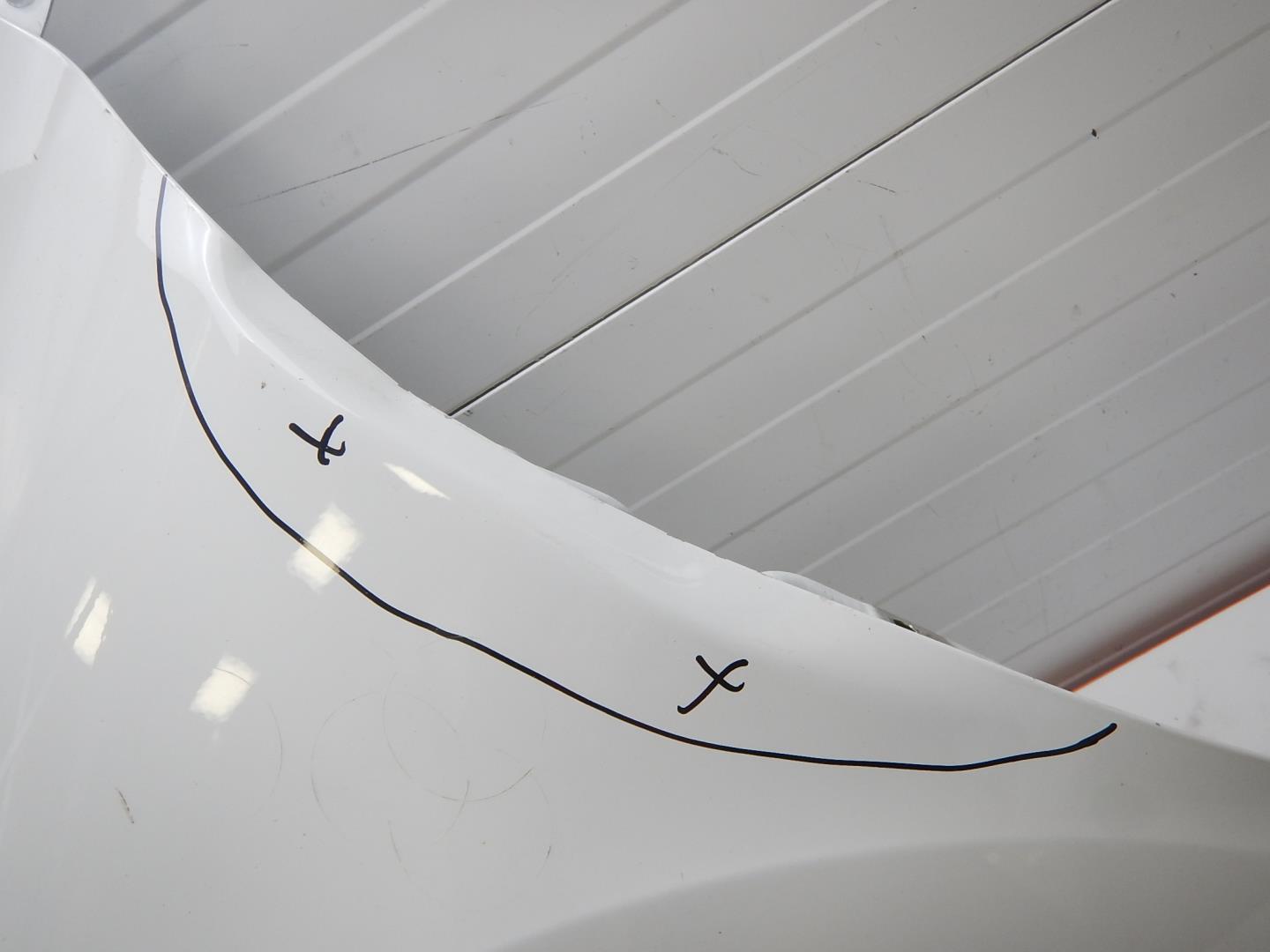 Крыло переднее левое