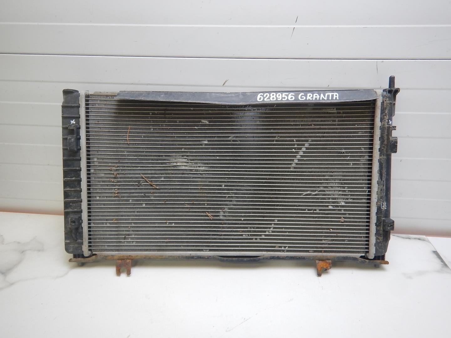 Радиатор охлаждения двигателя основной