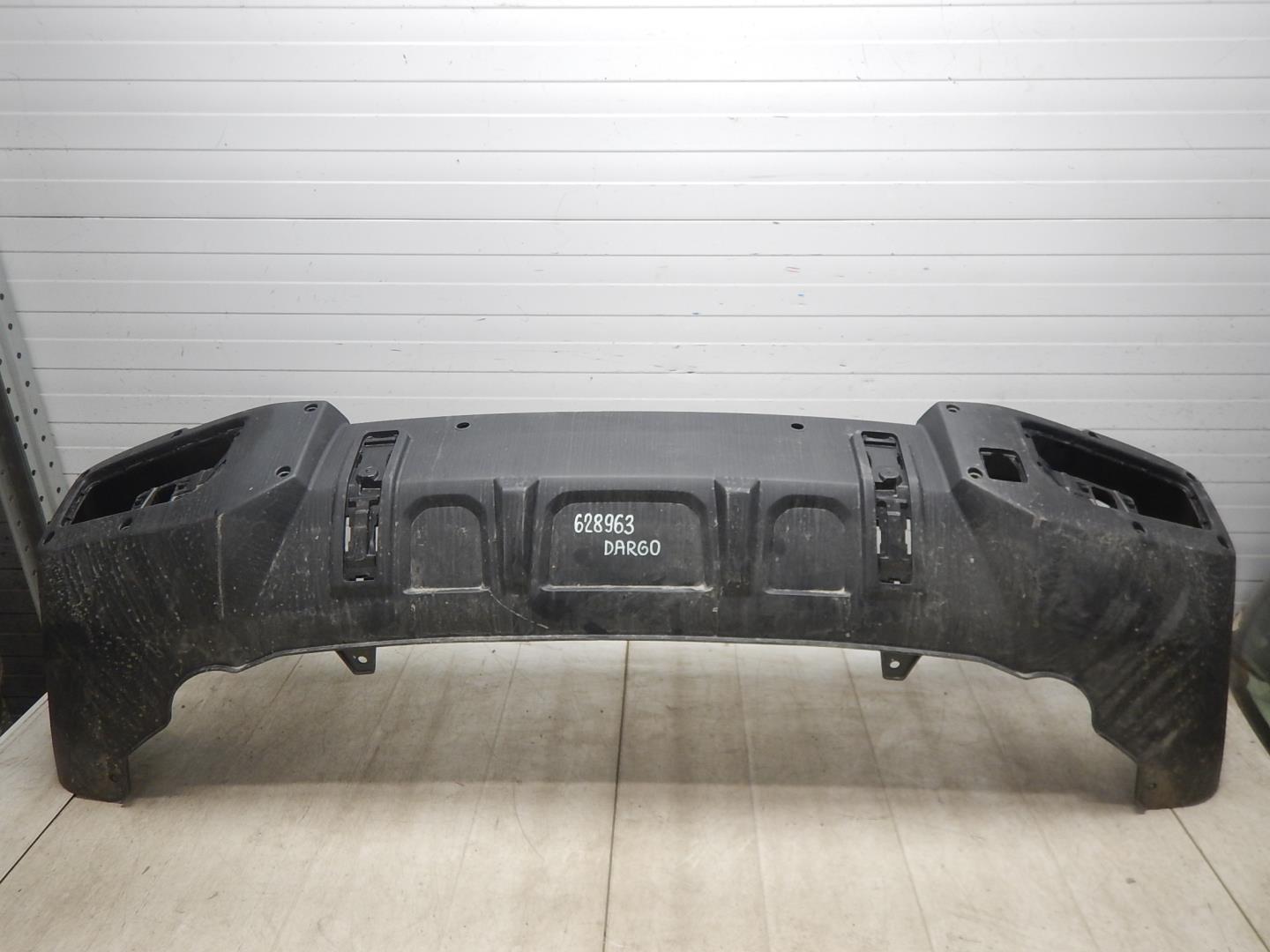 Бампер задний