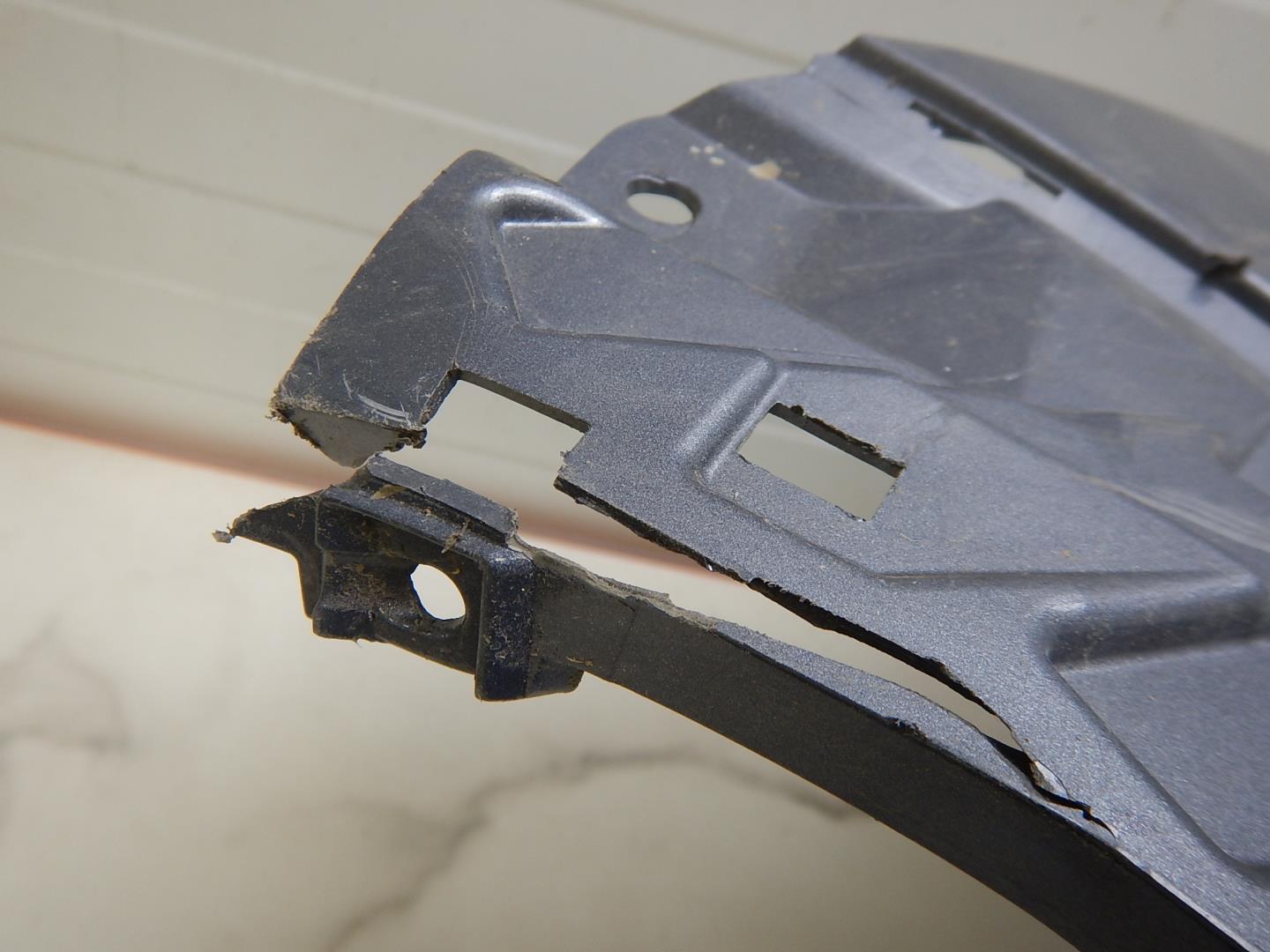 Накладка заднего бампера левая