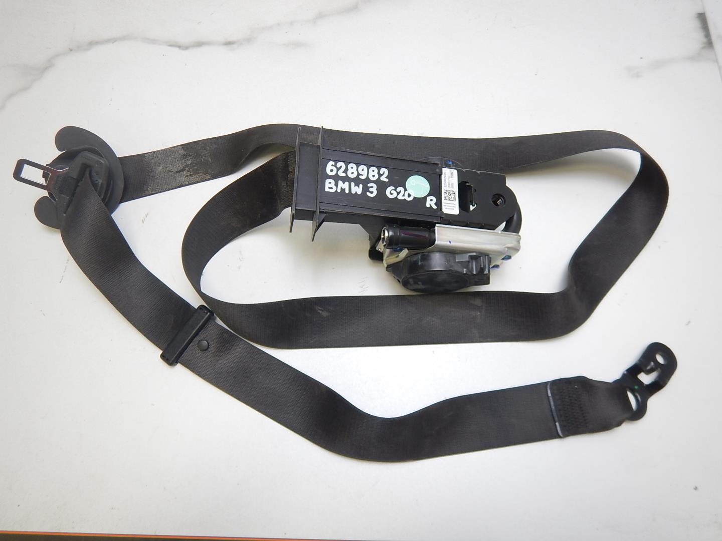 Ремень безопасности