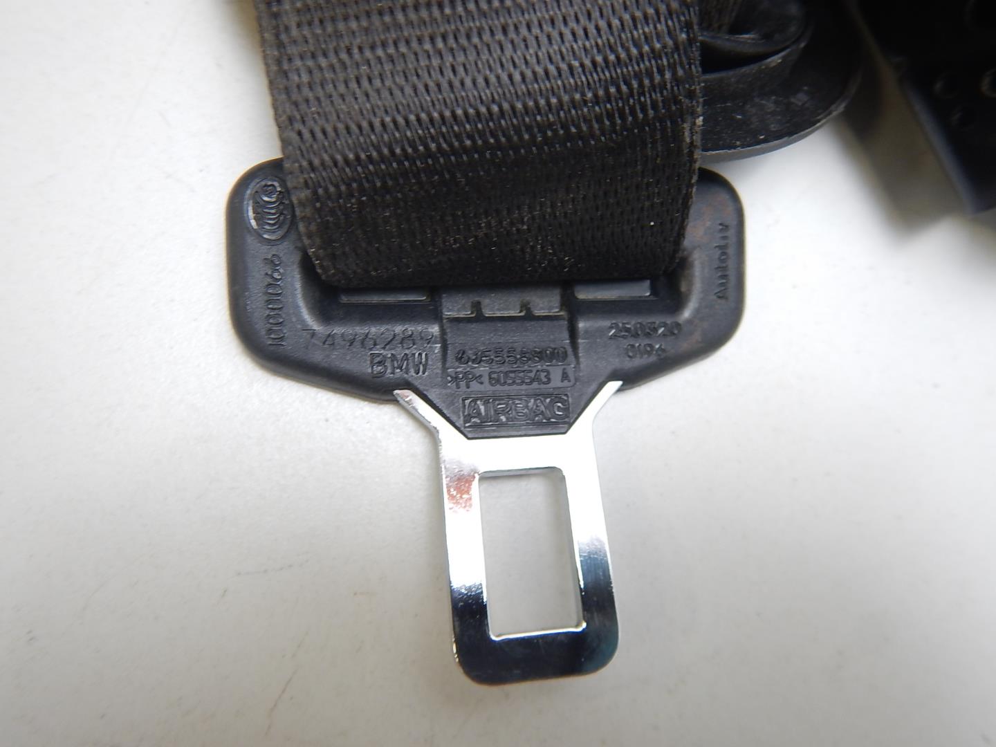 Ремень безопасности