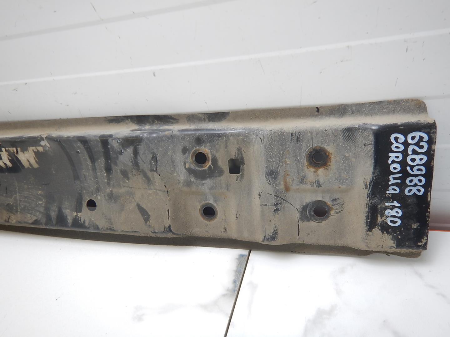 Усилитель заднего бампера