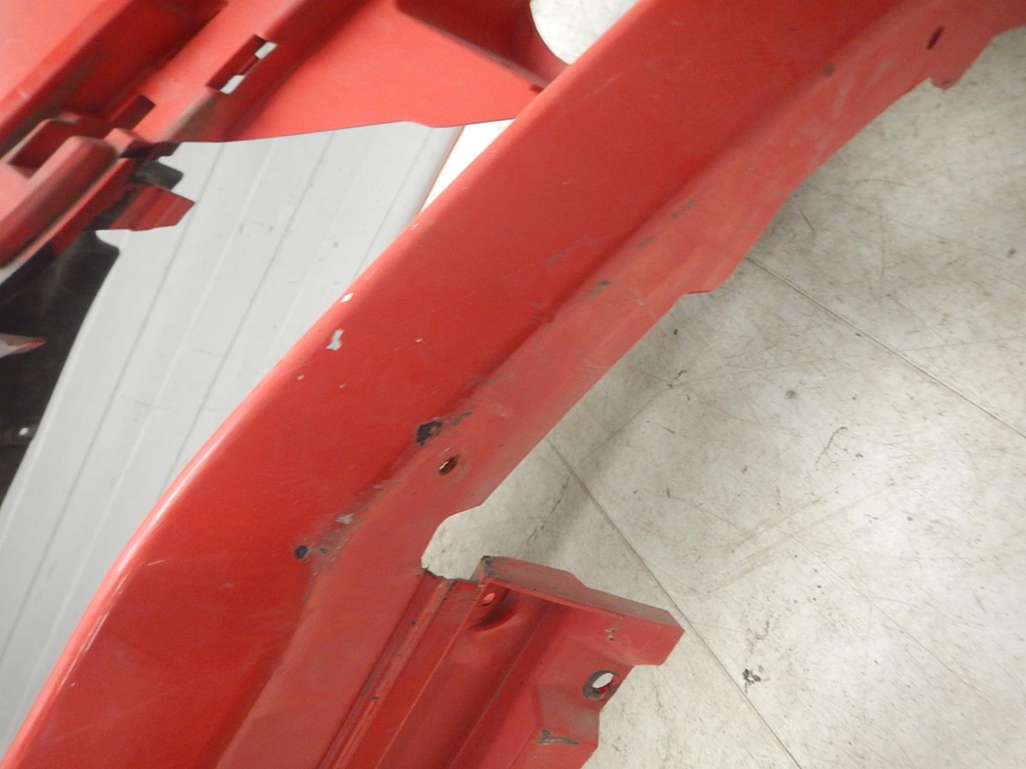 Бампер передний