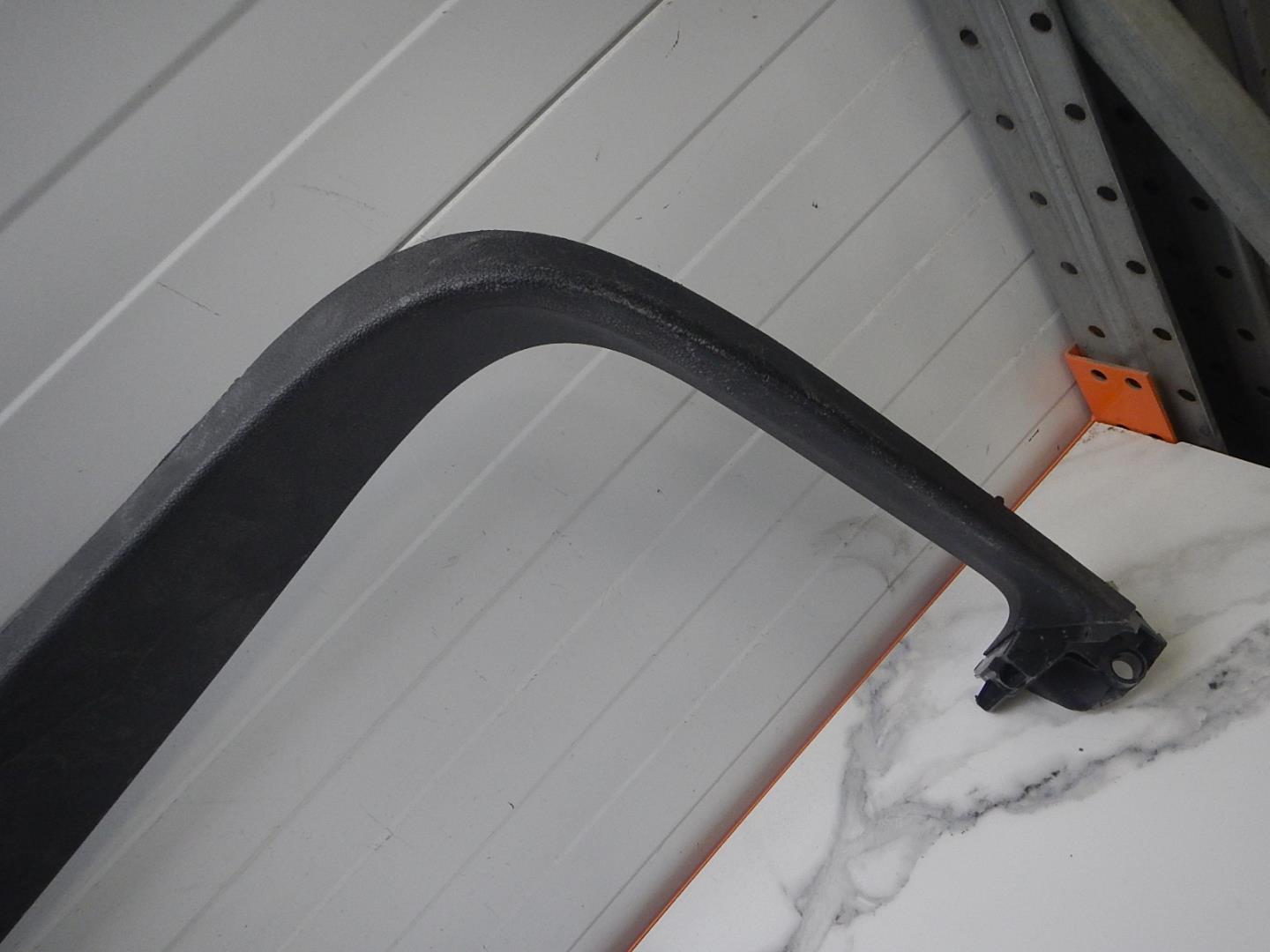 Обшивка двери багажника