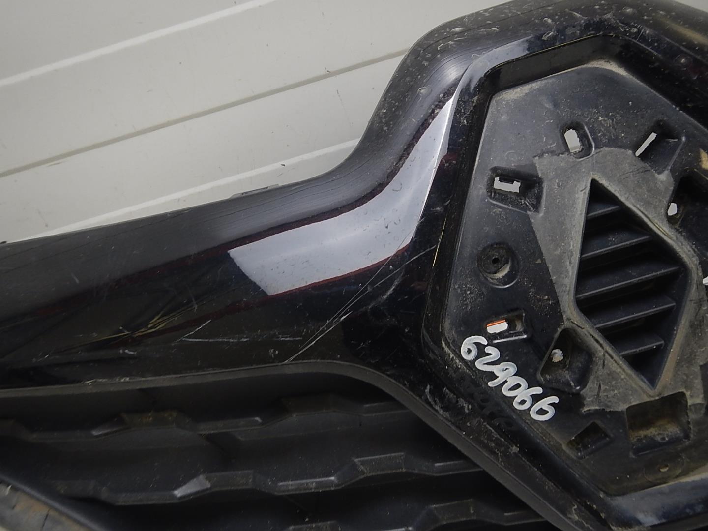 Решетка радиатора