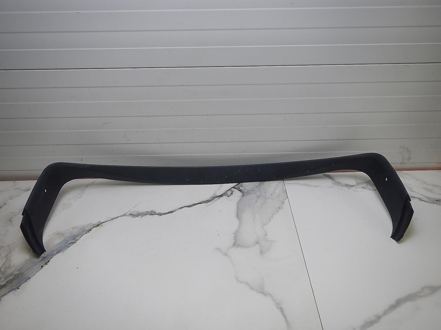 Обшивка двери багажника