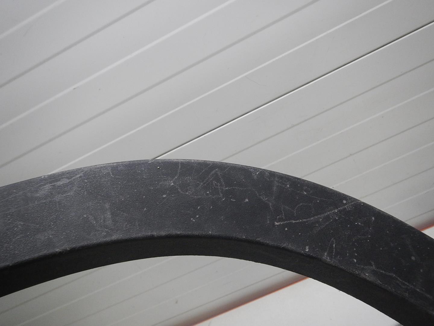 Молдинг задней правой двери